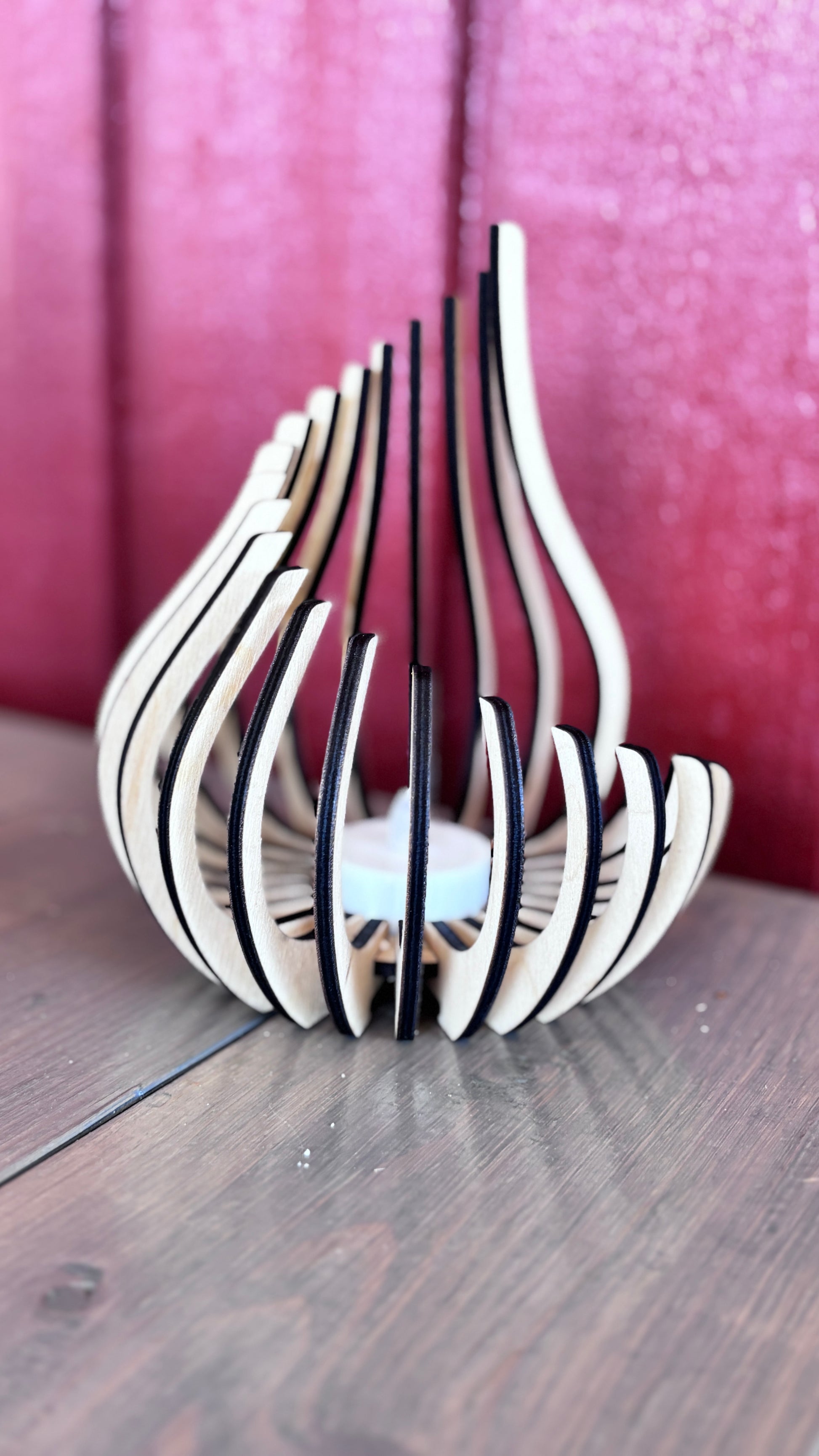 Ljuslykta Glow - Modern Träljuslykta