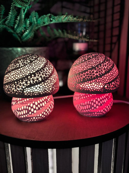 Magisk Svamplampa med LED - 16 Färger & Fjärrkontroll - Perfekt Nattlampa för Mysiga Stunder 3dprintguru.se