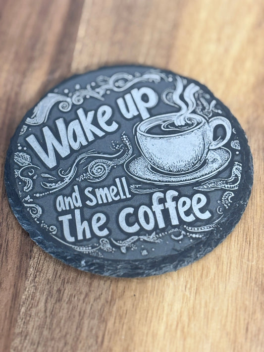 skifferunderlagg-vaknar-upp-kaffe